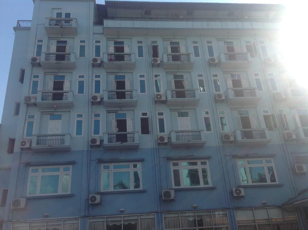 Hotel Glory Янгон Экстерьер фото